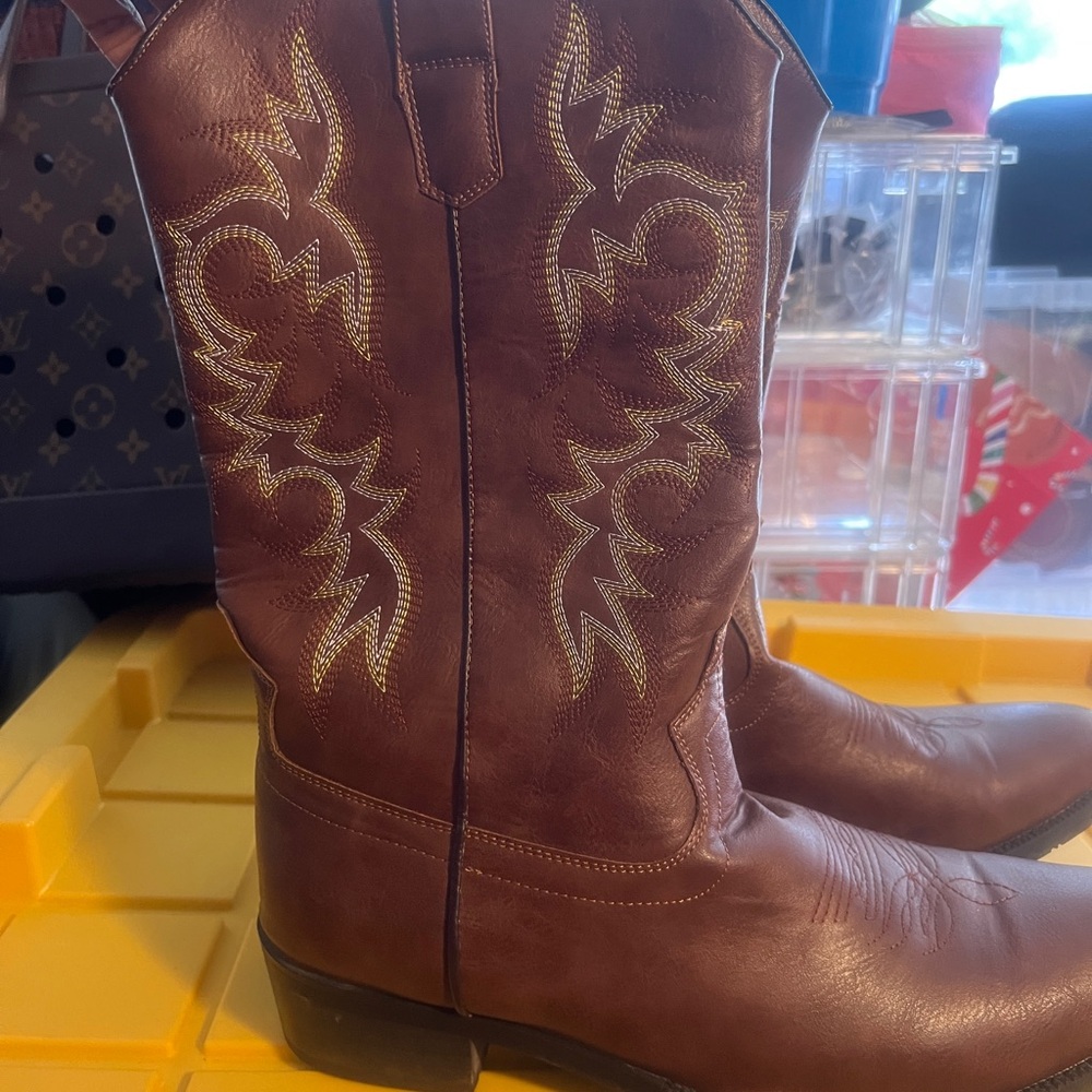 Brown Western Cowboy Boots faux leather